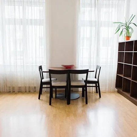 Lägenhet Lion In Historical Center, Old Town