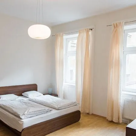 Apartment Lion In Historical Center, Old Town *