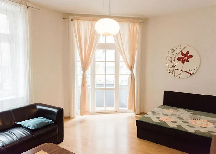 Lion In Historical Center, Old Town 브라티슬라바