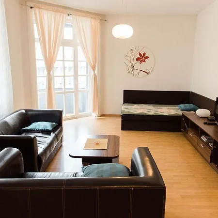 Lion In Historical Center, Old Town * ברטיסלאבה