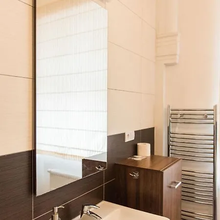 Lion In Historical Center, Old Town דירה *